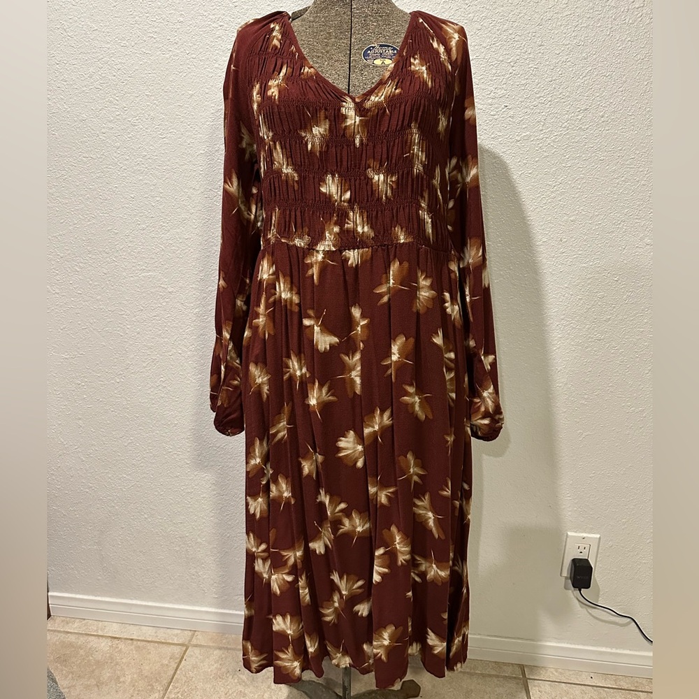 Ava & Viv Smocked Floral Midi Dress – Rust Brown (XXL)